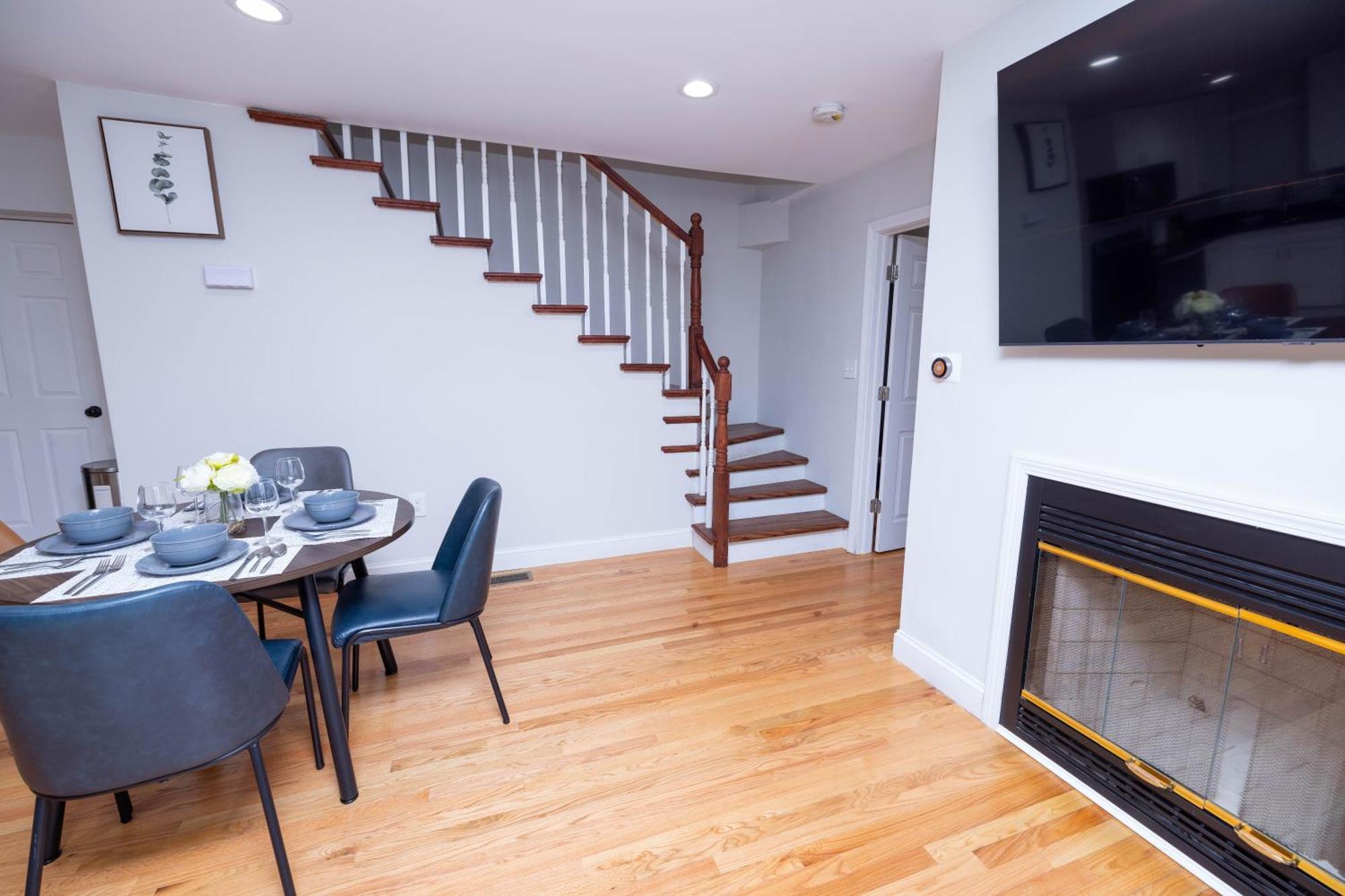 Modern Luxury Home With Fireplace & Game-Room Brockton Exterior foto